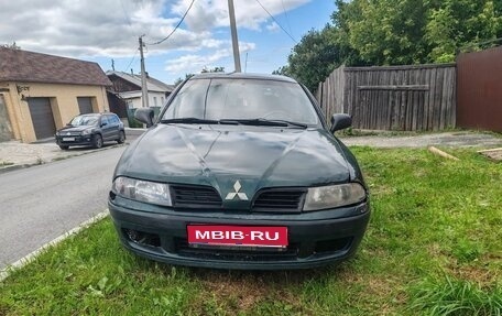 Mitsubishi Carisma I, 2000 год, 115 000 рублей, 1 фотография