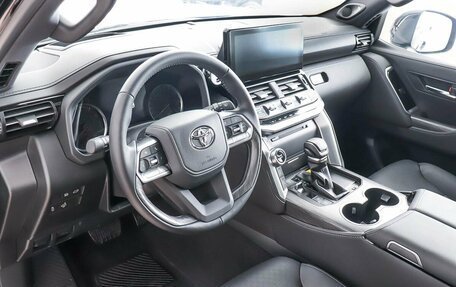 Toyota Land Cruiser, 2026 год, 15 600 000 рублей, 12 фотография