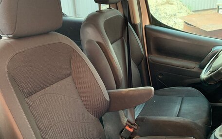 Peugeot Partner II рестайлинг 2, 2012 год, 400 000 рублей, 7 фотография