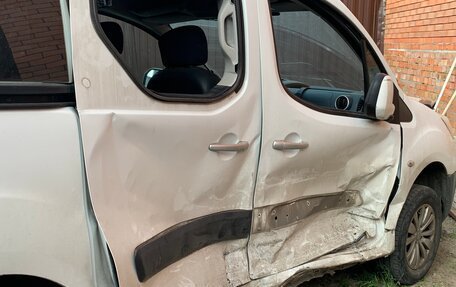 Peugeot Partner II рестайлинг 2, 2012 год, 400 000 рублей, 8 фотография