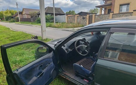 Mitsubishi Carisma I, 2000 год, 115 000 рублей, 5 фотография