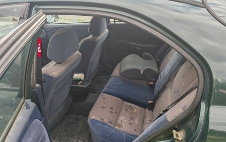 Mitsubishi Carisma I, 2000 год, 115 000 рублей, 8 фотография