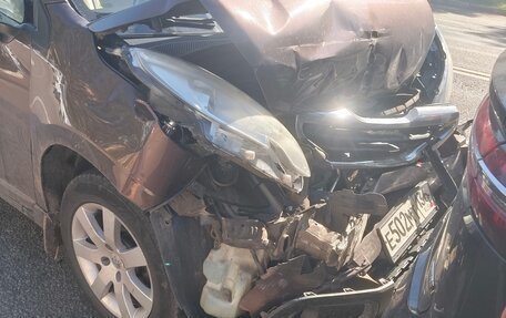 Peugeot 2008 II, 2014 год, 350 000 рублей, 11 фотография