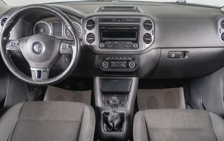 Volkswagen Tiguan I, 2013 год, 899 000 рублей, 10 фотография