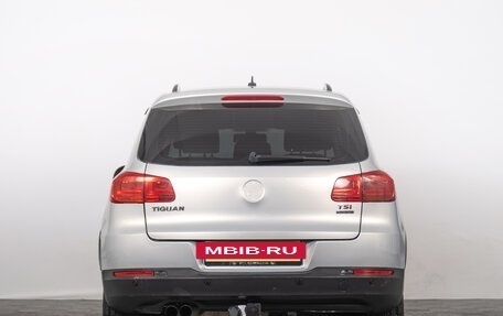 Volkswagen Tiguan I, 2013 год, 899 000 рублей, 4 фотография