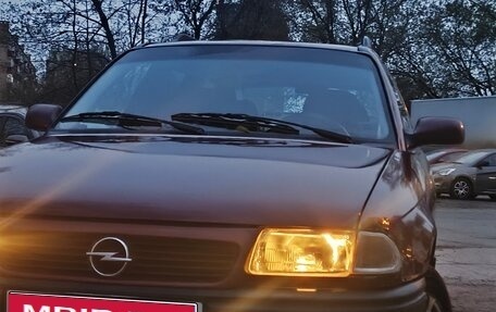 Opel Astra F, 1996 год, 250 000 рублей, 1 фотография