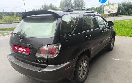 Lexus RX IV рестайлинг, 2002 год, 750 000 рублей, 2 фотография