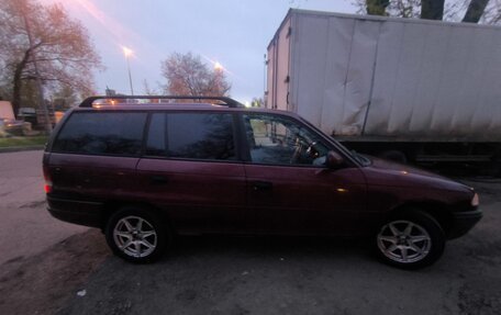 Opel Astra F, 1996 год, 250 000 рублей, 5 фотография