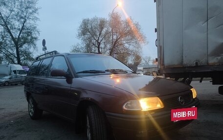 Opel Astra F, 1996 год, 250 000 рублей, 4 фотография