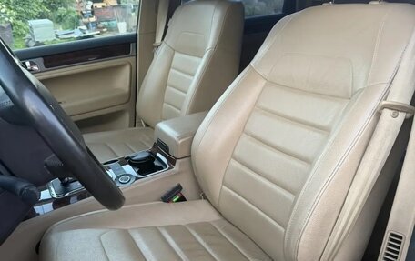 Volkswagen Touareg III, 2008 год, 1 590 000 рублей, 10 фотография