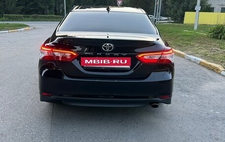Toyota Camry, 2018 год, 2 500 000 рублей, 2 фотография