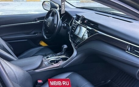 Toyota Camry, 2018 год, 2 500 000 рублей, 5 фотография