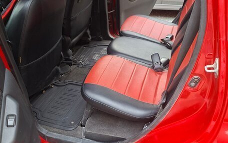 Toyota FunCargo, 2002 год, 650 000 рублей, 7 фотография