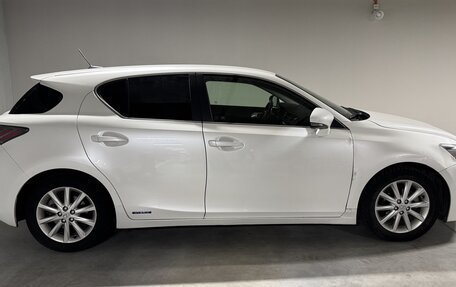 Lexus CT I рестайлинг, 2013 год, 1 420 000 рублей, 4 фотография