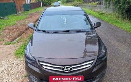 Hyundai Solaris II рестайлинг, 2015 год, 990 000 рублей, 12 фотография