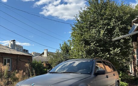BMW 3 серия, 2004 год, 560 000 рублей, 2 фотография