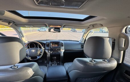 Toyota Land Cruiser 200, 2008 год, 3 100 000 рублей, 22 фотография