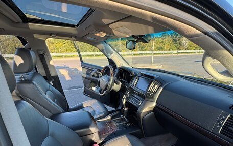 Toyota Land Cruiser 200, 2008 год, 3 100 000 рублей, 18 фотография