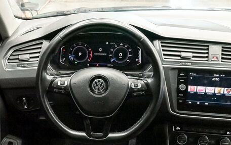 Volkswagen Tiguan II, 2019 год, 2 820 000 рублей, 13 фотография