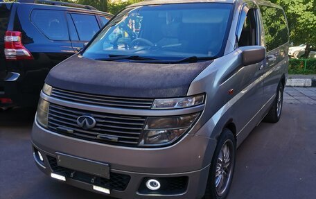 Nissan Elgrand III, 2002 год, 1 100 000 рублей, 3 фотография