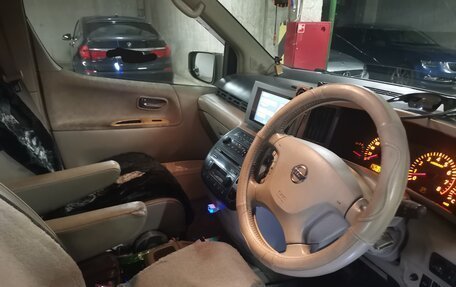 Nissan Elgrand III, 2002 год, 1 100 000 рублей, 18 фотография