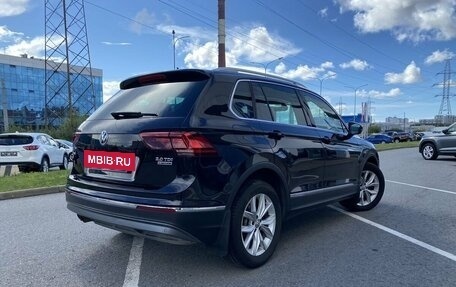 Volkswagen Tiguan II, 2017 год, 2 200 000 рублей, 5 фотография