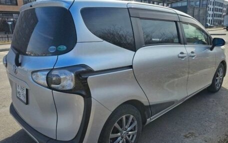 Toyota Sienta II, 2017 год, 1 350 000 рублей, 2 фотография
