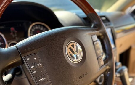 Volkswagen Touareg III, 2008 год, 1 350 000 рублей, 2 фотография