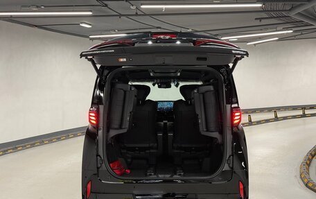 Toyota Alphard, 2026 год, 14 500 000 рублей, 38 фотография