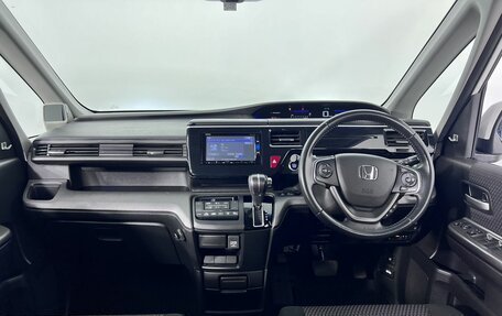 Honda Stepwgn IV, 2016 год, 2 250 000 рублей, 15 фотография