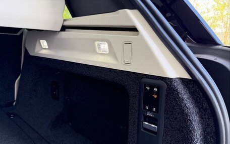 Land Rover Range Rover IV рестайлинг, 2025 год, 18 299 532 рублей, 9 фотография