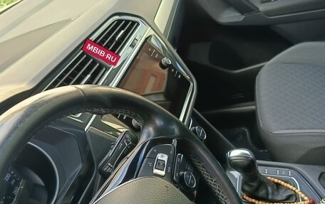 Volkswagen Tiguan II, 2020 год, 2 450 000 рублей, 5 фотография