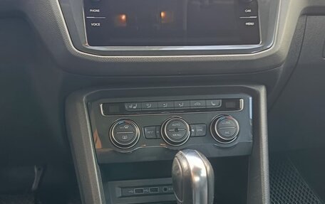 Volkswagen Tiguan II, 2020 год, 2 450 000 рублей, 11 фотография