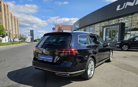 Volkswagen Passat B8 рестайлинг, 2019 год, 1 900 000 рублей, 4 фотография