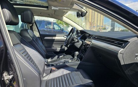 Volkswagen Passat B8 рестайлинг, 2019 год, 1 900 000 рублей, 10 фотография