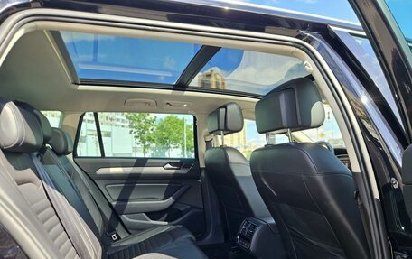 Volkswagen Passat B8 рестайлинг, 2019 год, 1 900 000 рублей, 12 фотография