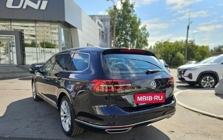 Volkswagen Passat B8 рестайлинг, 2019 год, 1 900 000 рублей, 6 фотография