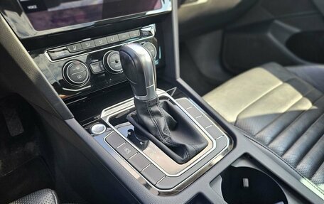 Volkswagen Passat B8 рестайлинг, 2019 год, 1 900 000 рублей, 19 фотография