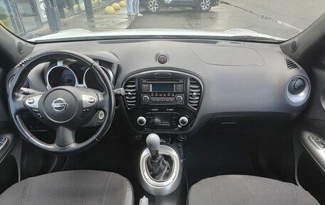 Nissan Juke II, 2014 год, 960 000 рублей, 17 фотография