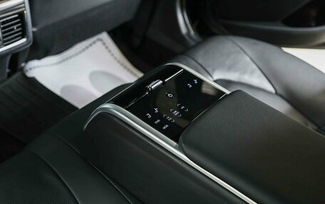 Toyota Camry, 2018 год, 2 290 000 рублей, 9 фотография