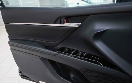 Toyota Camry, 2018 год, 2 290 000 рублей, 11 фотография