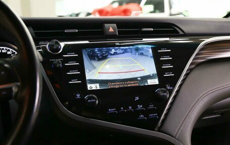 Toyota Camry, 2018 год, 2 290 000 рублей, 13 фотография