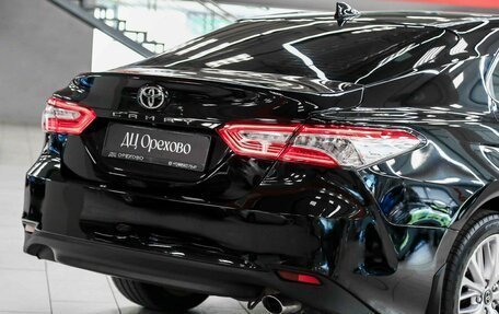 Toyota Camry, 2018 год, 2 290 000 рублей, 16 фотография