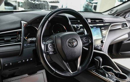 Toyota Camry, 2018 год, 2 290 000 рублей, 14 фотография