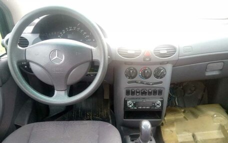 Mercedes-Benz A-Класс, 2000 год, 80 000 рублей, 2 фотография