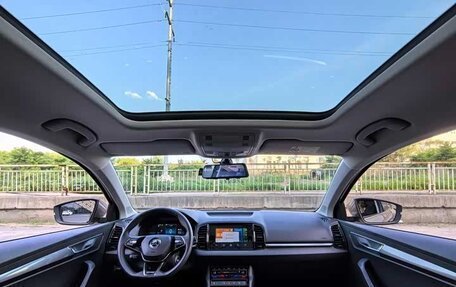 Skoda Karoq I, 2022 год, 1 770 000 рублей, 6 фотография