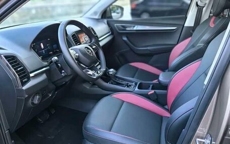 Skoda Karoq I, 2022 год, 1 770 000 рублей, 8 фотография