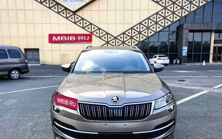 Skoda Karoq I, 2022 год, 1 770 000 рублей, 2 фотография