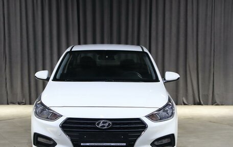 Hyundai Solaris II рестайлинг, 2018 год, 999 000 рублей, 12 фотография