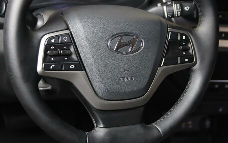 Hyundai Solaris II рестайлинг, 2018 год, 999 000 рублей, 11 фотография